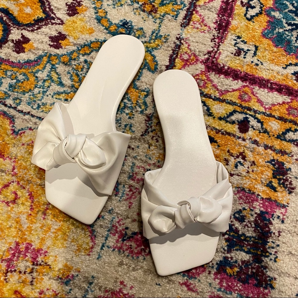 White sandals 38